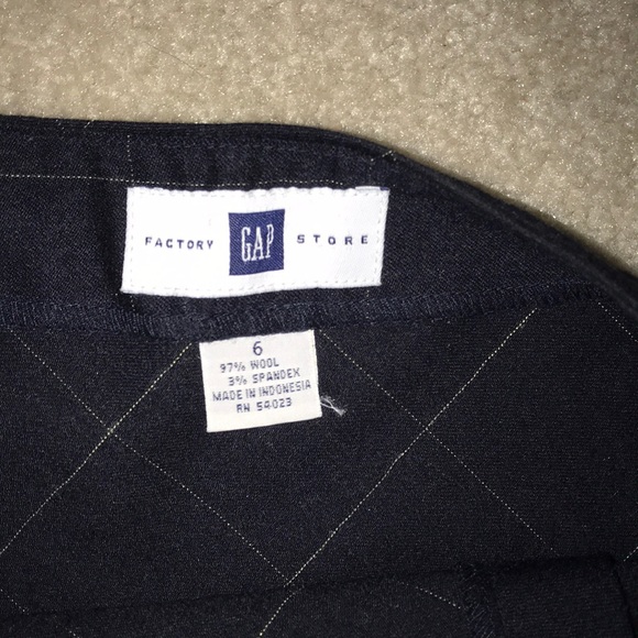 Gap A line Wrap skirt - Picture 2 of 2